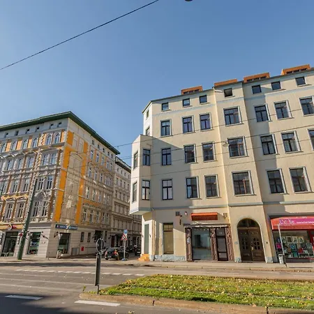 Helle In Top-lage, Hasselbachplatz - Altstadt, W-lan, 4 Schlafplaetze
