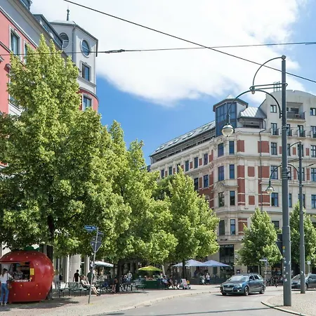 Helle In Top-lage, Hasselbachplatz - Altstadt, W-lan, 4 Schlafplaetze * マクデブルク