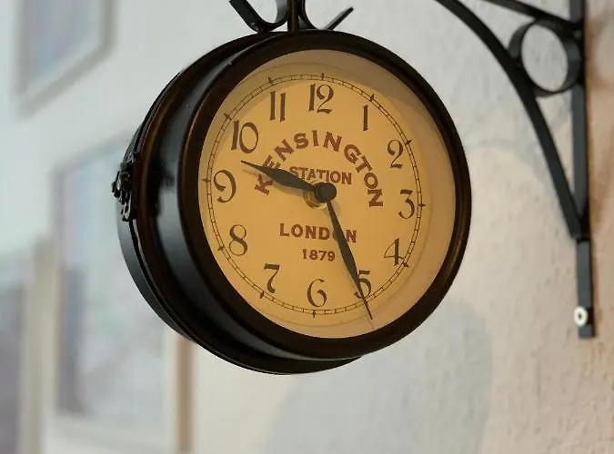 Helle In Top-lage, Hasselbachplatz - Altstadt, W-lan, 4 Schlafplätze Magdeburg