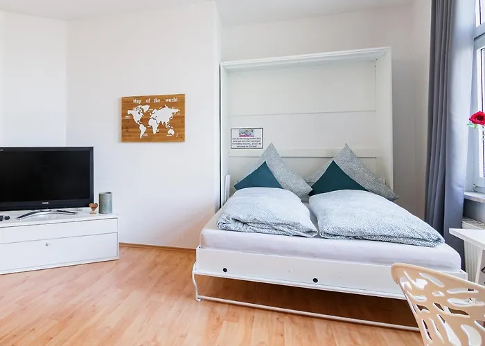 Helle In Top-lage, Hasselbachplatz - Altstadt, W-lan, 4 Schlafplätze *