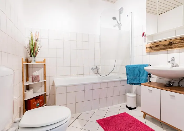 Helle In Top-lage, Hasselbachplatz - Altstadt, W-lan, 4 Schlafplätze